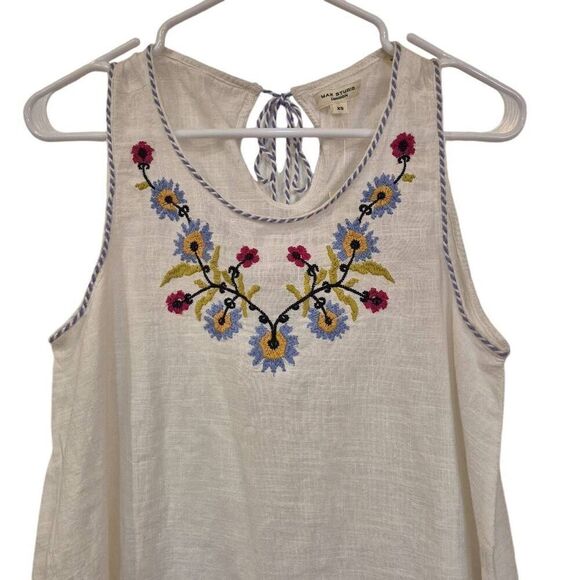 Max Studio Women's White, Blue & Red Floral Embroidered Cotton Tank Top NEW - Picture 3 of 10